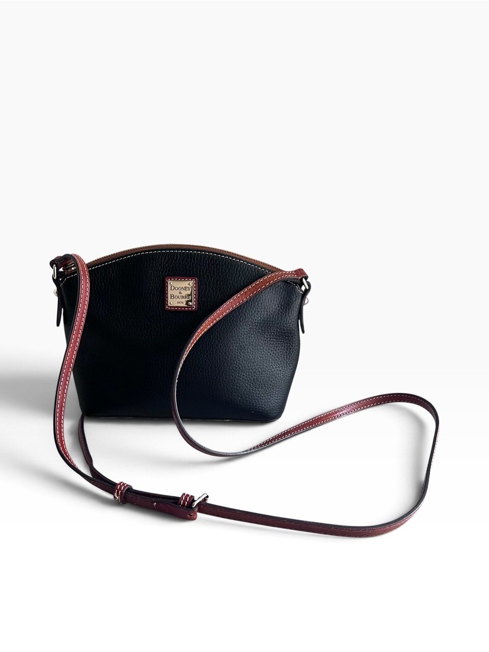 Dooney & Bourke Black Brown Pebbled Crossbody Bag Small Zip